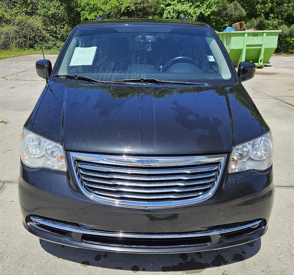 2012 Chrysler Town & Country Touring photo