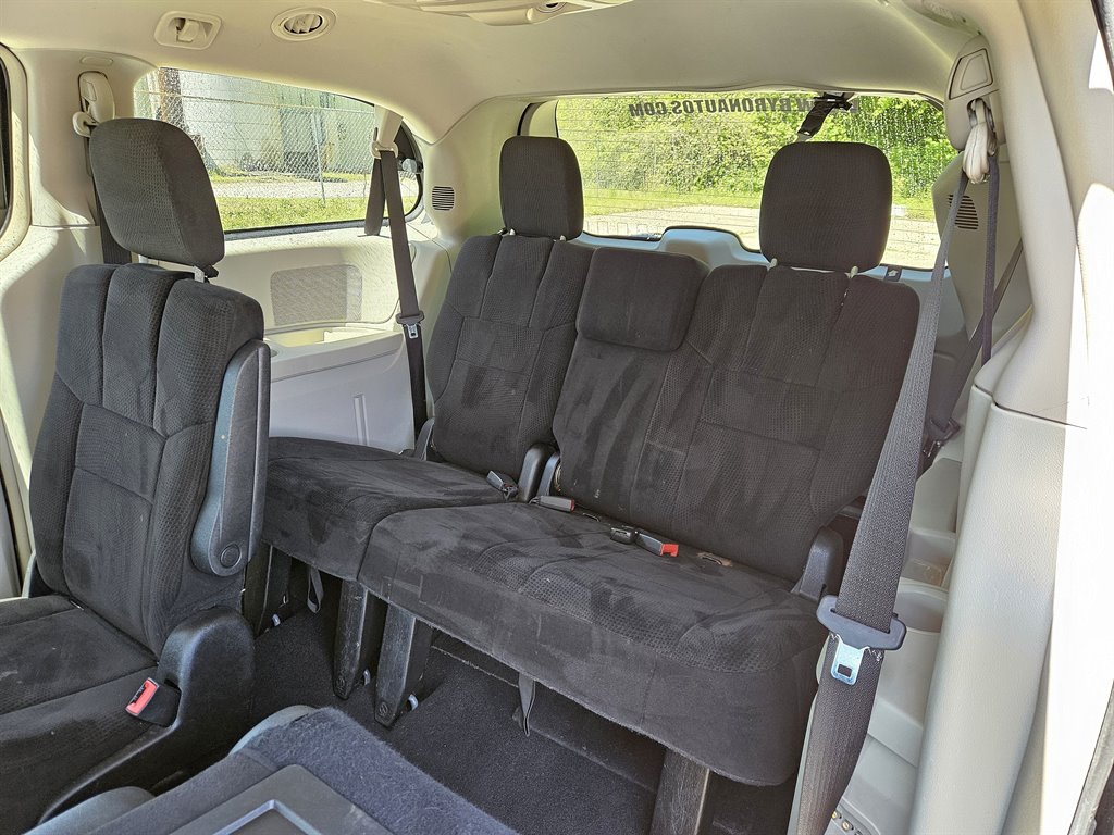 2012 Chrysler Town & Country Touring photo
