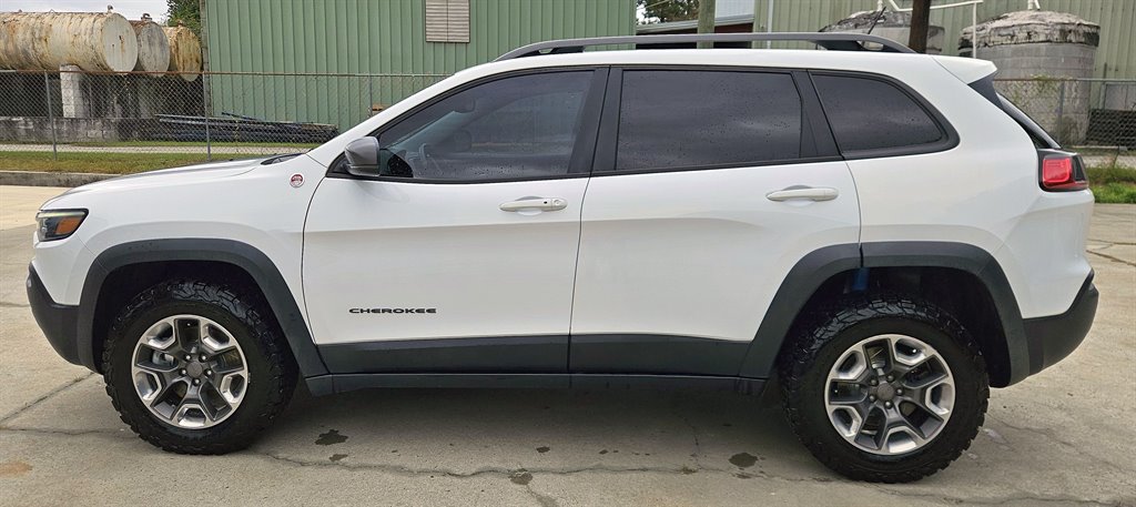 2019 Jeep Cherokee - $14,900