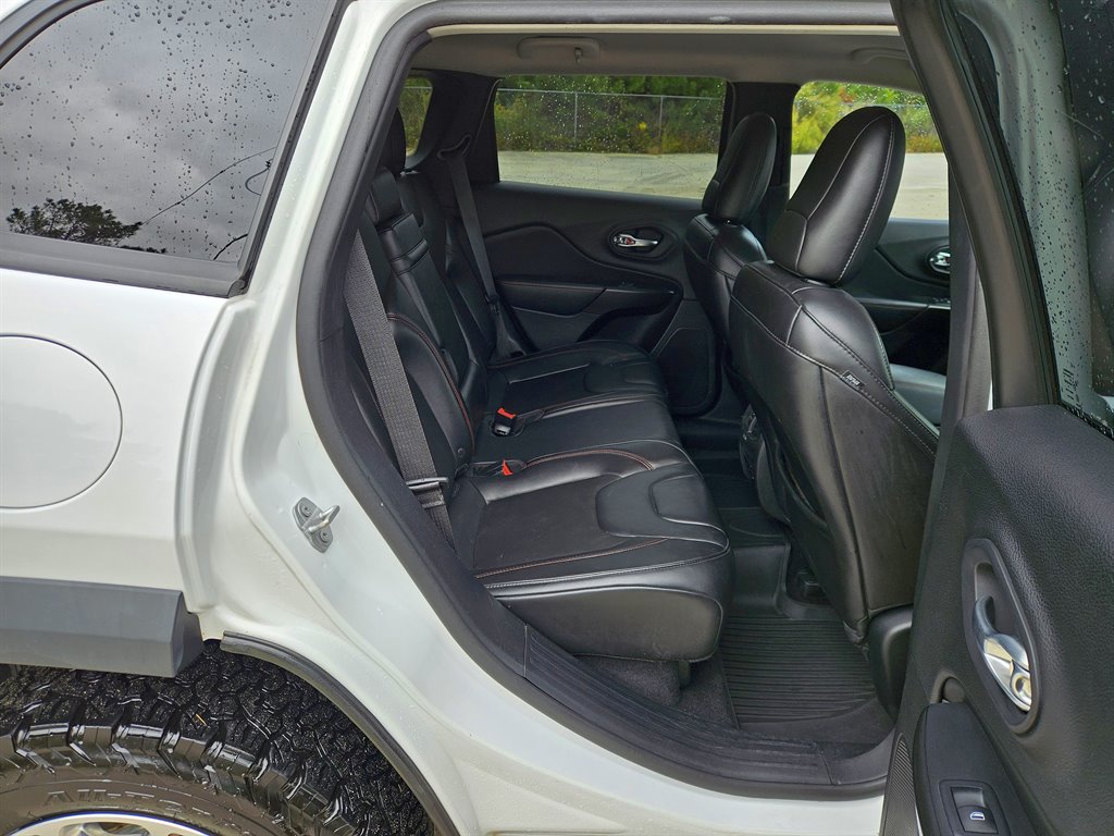 2019 Jeep Cherokee - $14,900