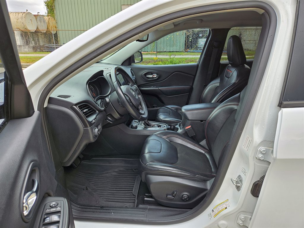 2019 Jeep Cherokee - $14,900
