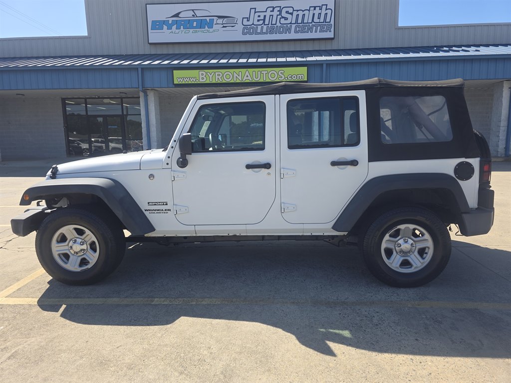 2016 Jeep Wrangler - $17,500