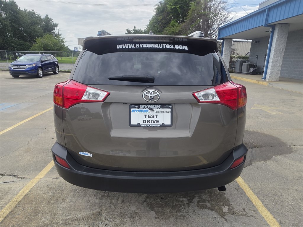 2015 Toyota RAV4 - $10,620