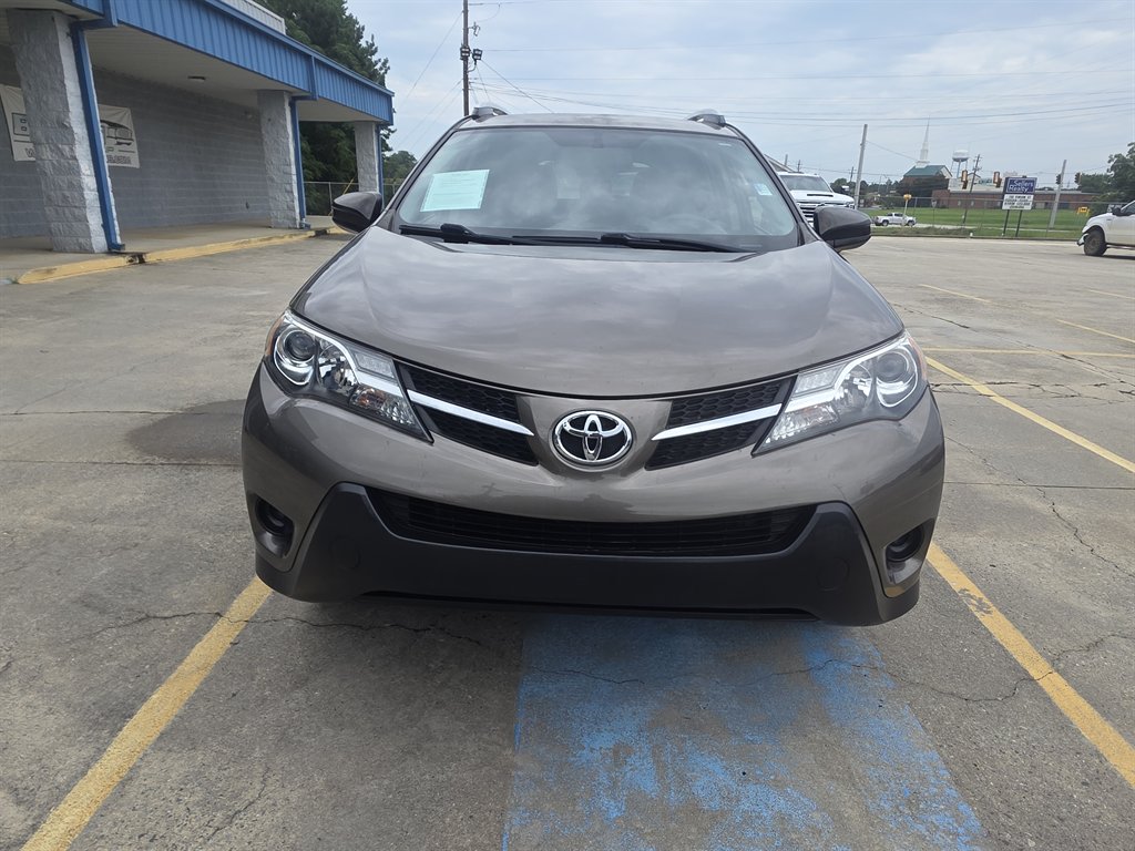 2015 Toyota RAV4 - $10,620
