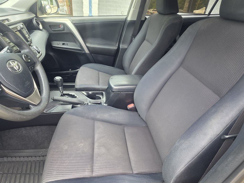 2015 Toyota RAV4 - $10,620