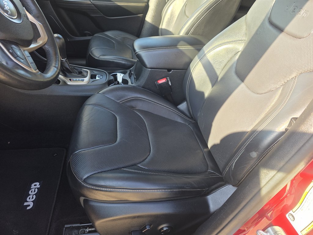 2014 Jeep Cherokee - $9,500