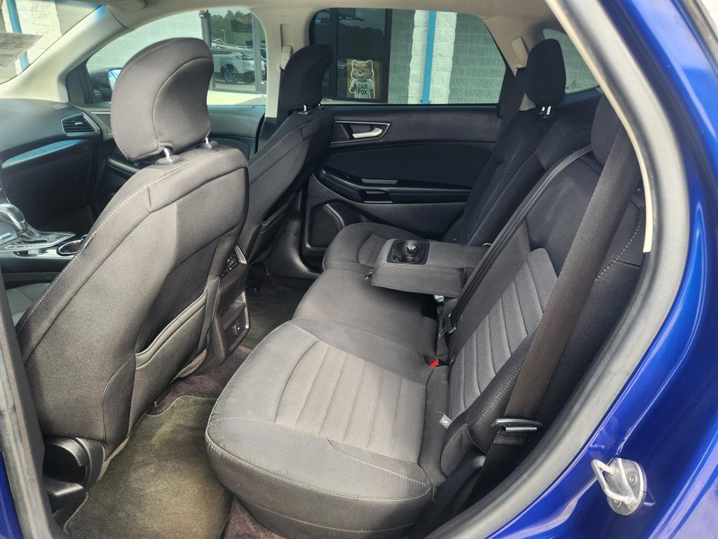 2015 Ford Edge - $9,500