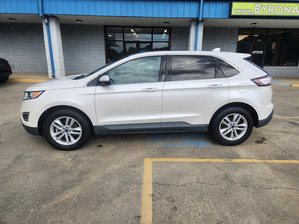 2015 Ford Edge - $10,300