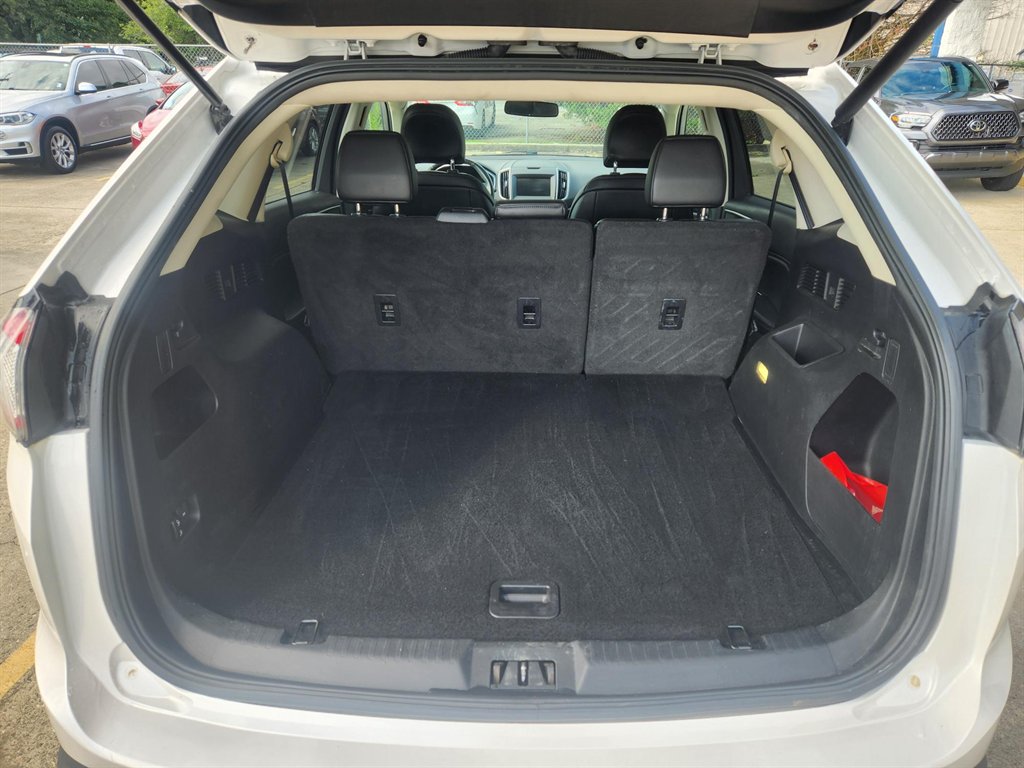 2015 Ford Edge - $10,300