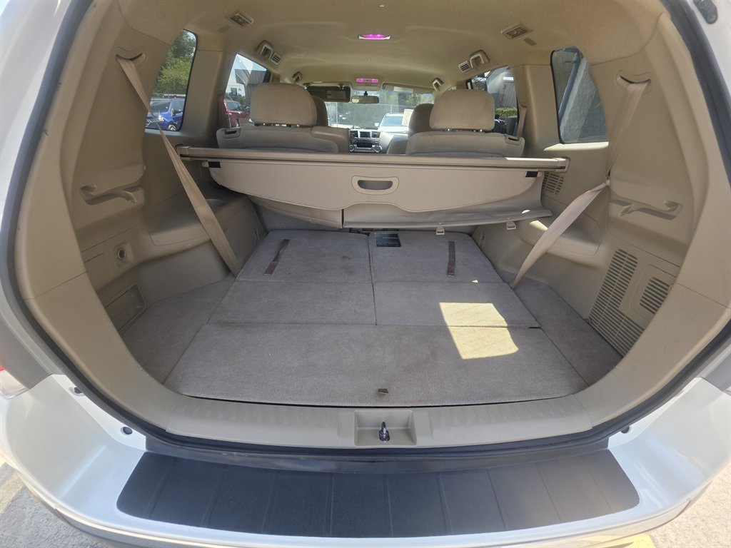 2012 Toyota Highlander - $8,900