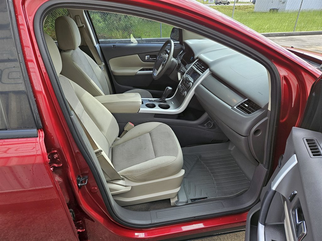 2013 Ford Edge SEL photo