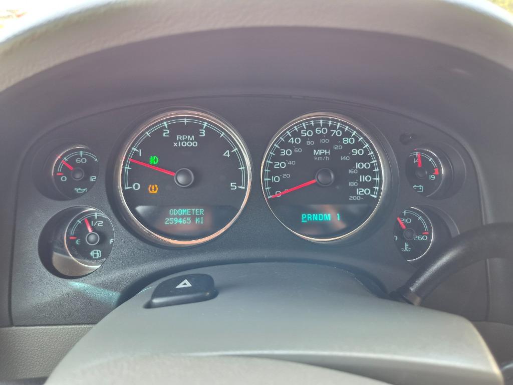 2007 Chevrolet Silverado - $15,900