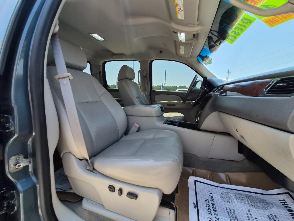 2007 Chevrolet Silverado - $15,900