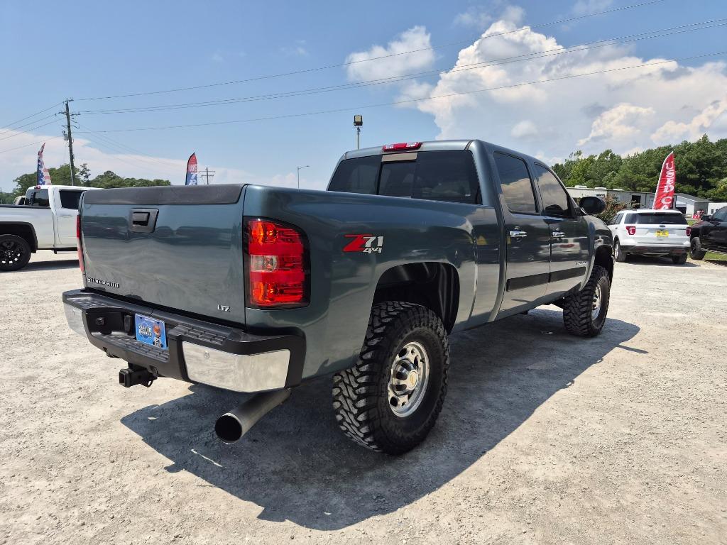 2007 Chevrolet Silverado - $15,900