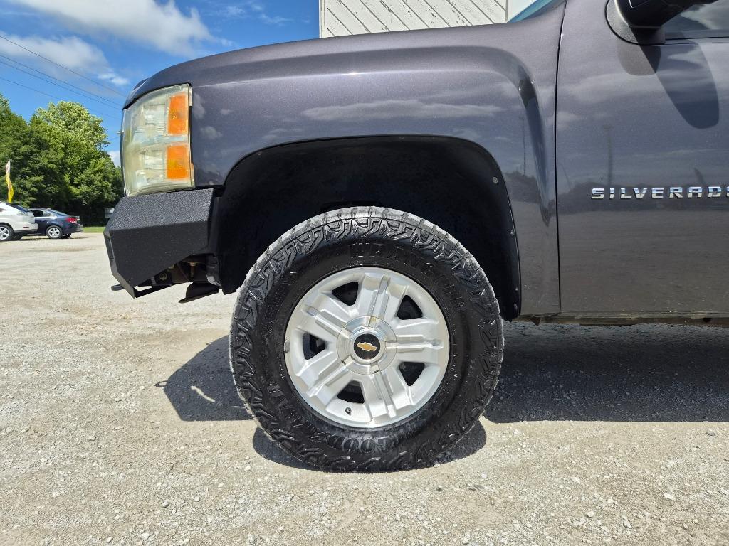 2011 Chevrolet Silverado 1500 - $10,900
