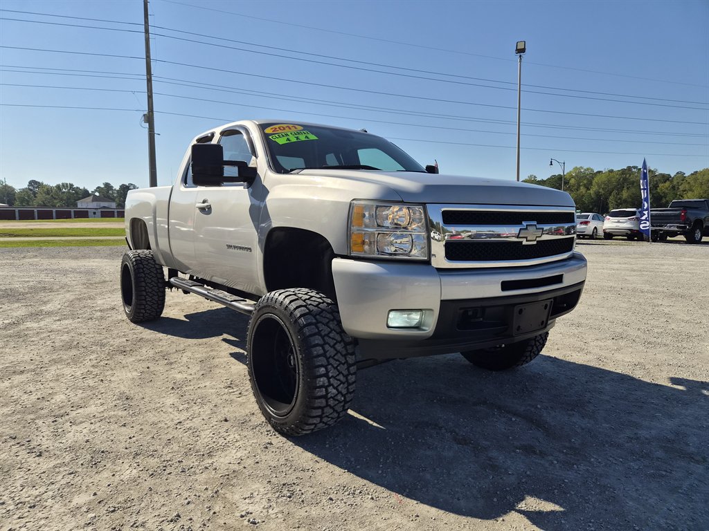 2011 Chevrolet Silverado - $14,900