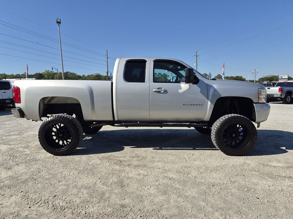 2011 Chevrolet Silverado - $14,900