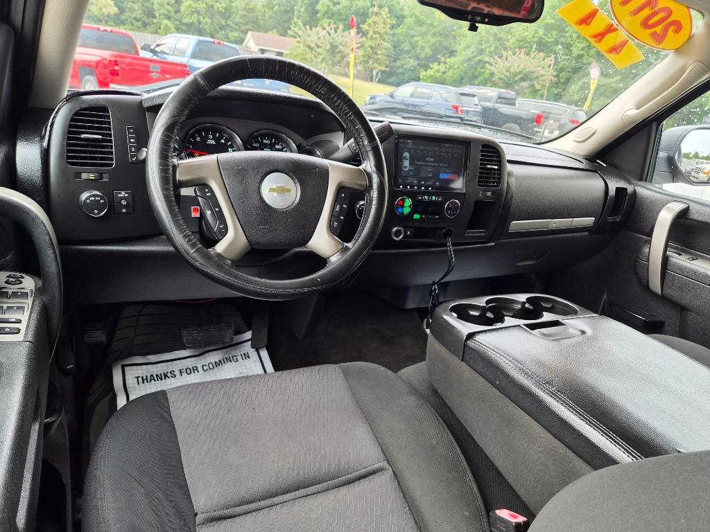 2011 Chevrolet Silverado 1500 - $11,900