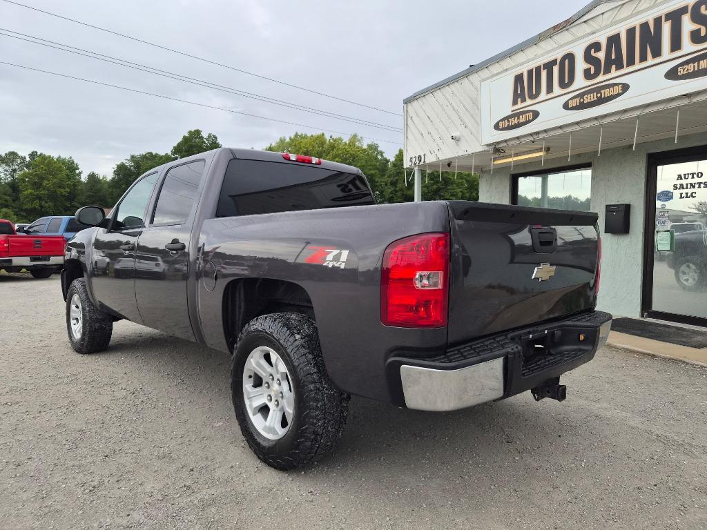 2011 Chevrolet Silverado 1500 - $11,900