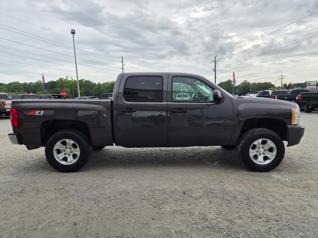 2011 Chevrolet Silverado 1500 - $11,900