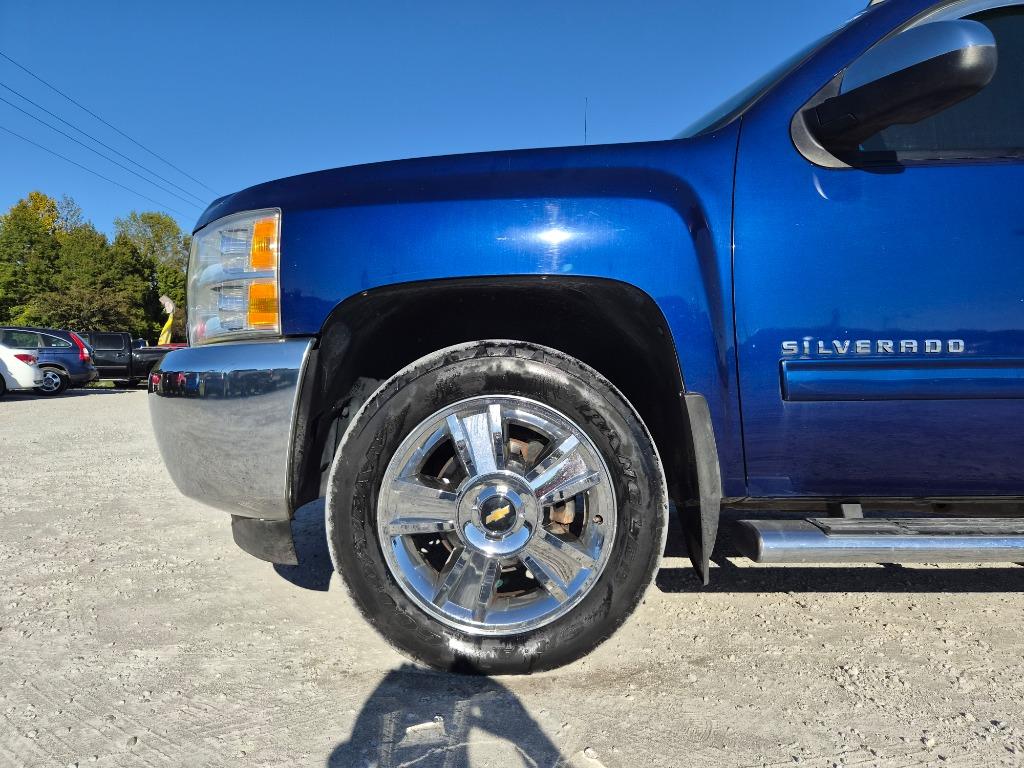 2012 Chevrolet Silverado - $11,900