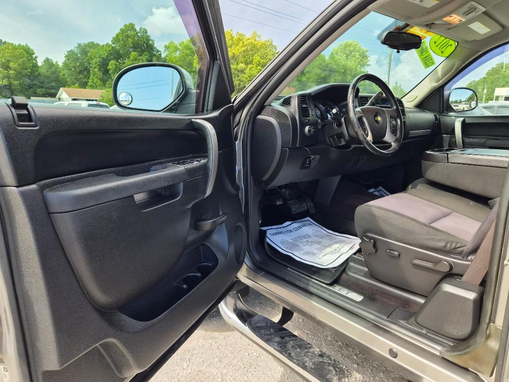 2012 Chevrolet Silverado - $21,900