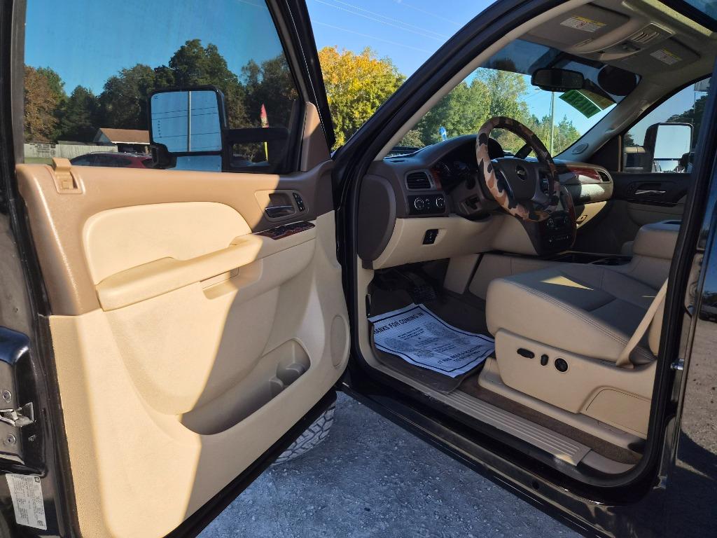 2014 Chevrolet Silverado - $20,725