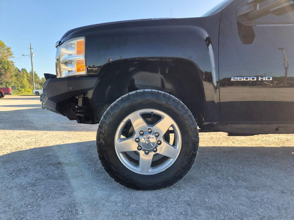 2014 Chevrolet Silverado - $20,725