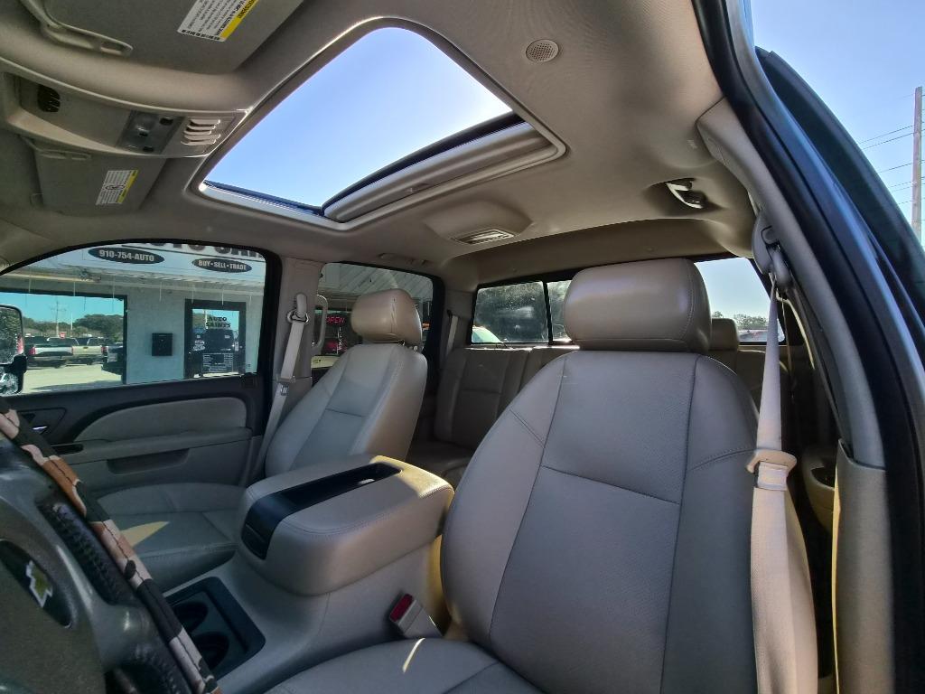 2014 Chevrolet Silverado - $20,725