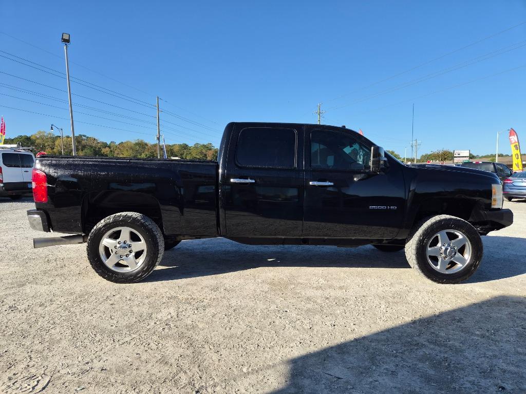 2014 Chevrolet Silverado - $20,725