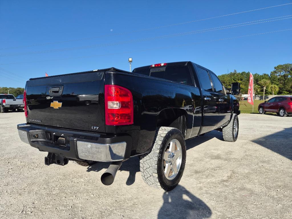 2014 Chevrolet Silverado - $20,725