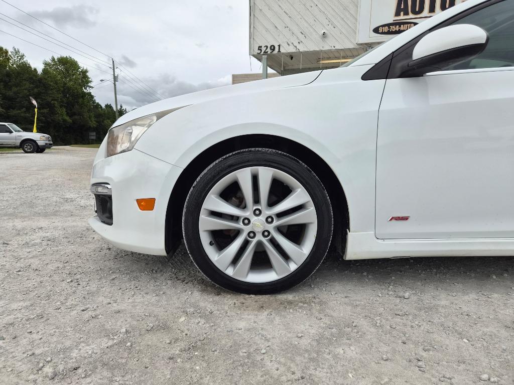 2015 Chevrolet Cruze - $8,900