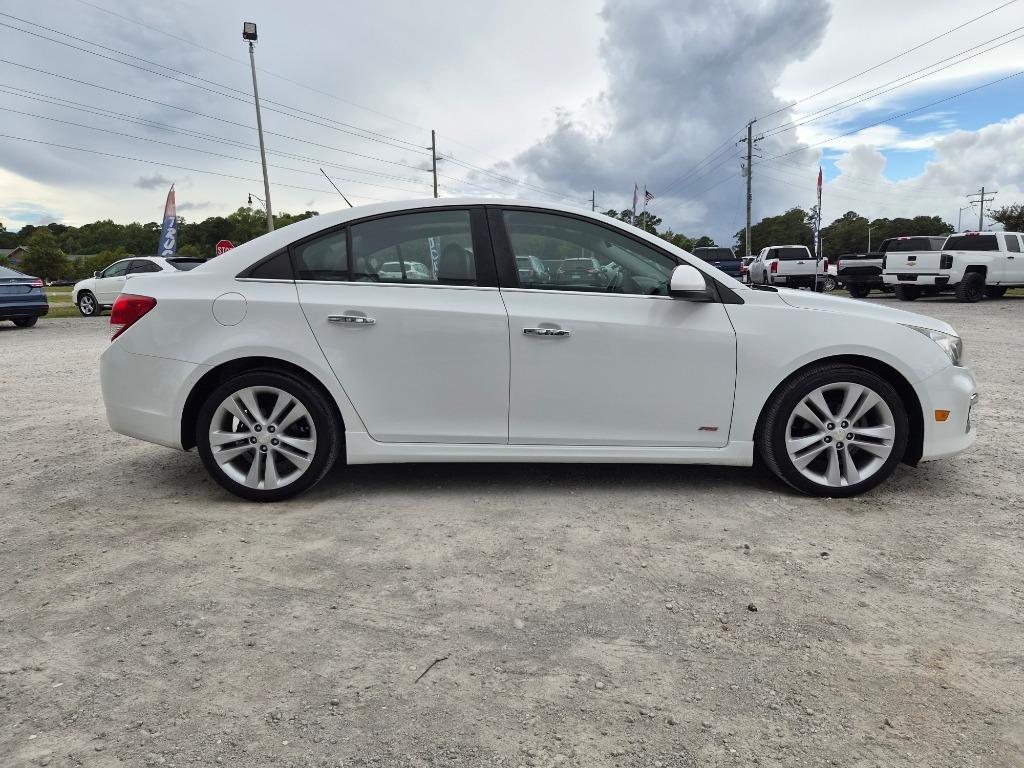 2015 Chevrolet Cruze - $8,900