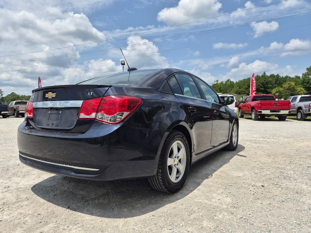 2016 Chevrolet Cruze - $8,900