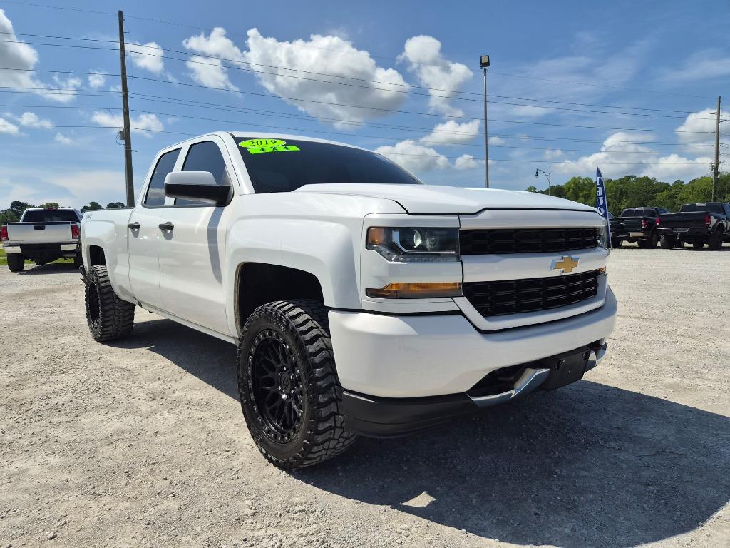 2019 Chevrolet Silverado Ld - $20,725