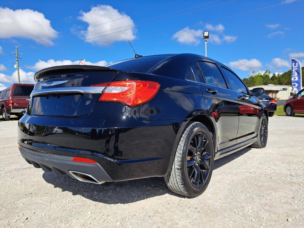 2014 Chrysler 200 Limited photo