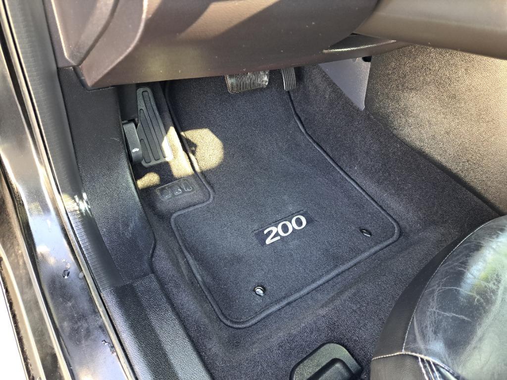 2014 Chrysler 200 Limited photo