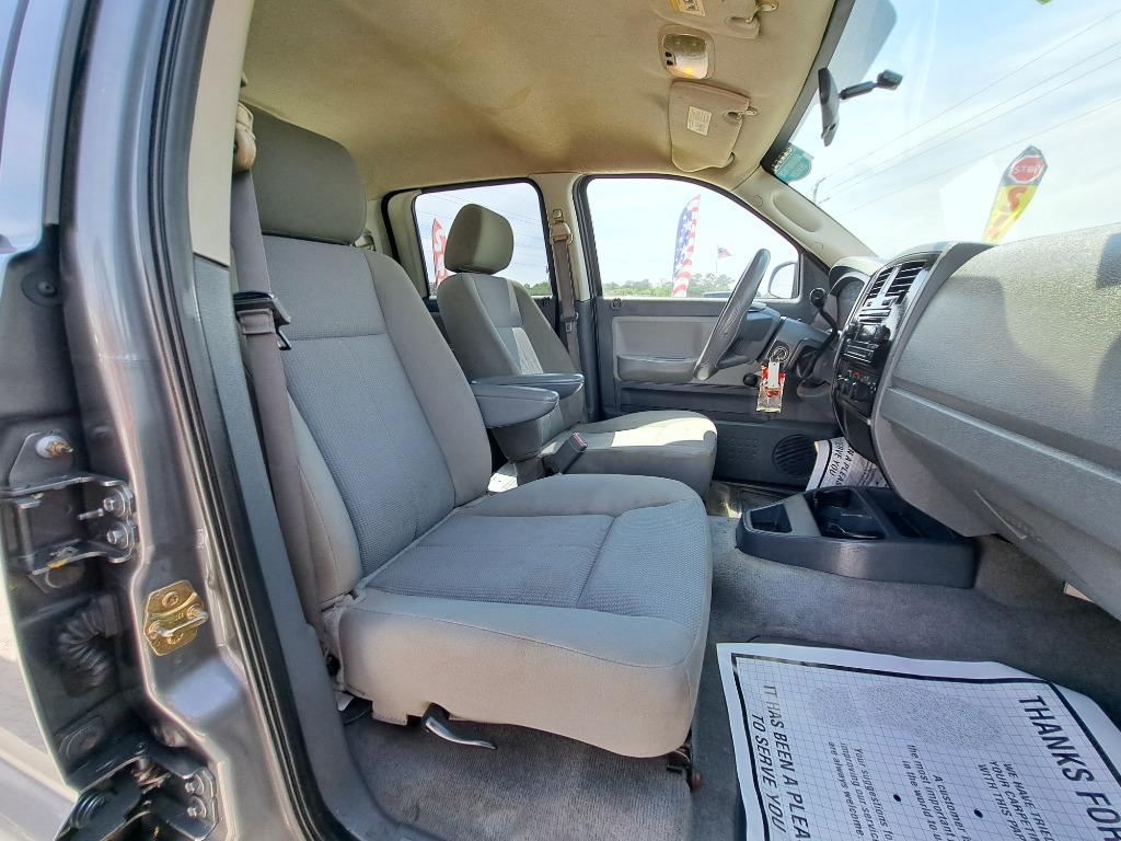 2006 Dodge Dakota ST photo