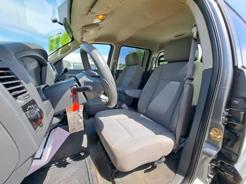 2006 Dodge Dakota ST photo