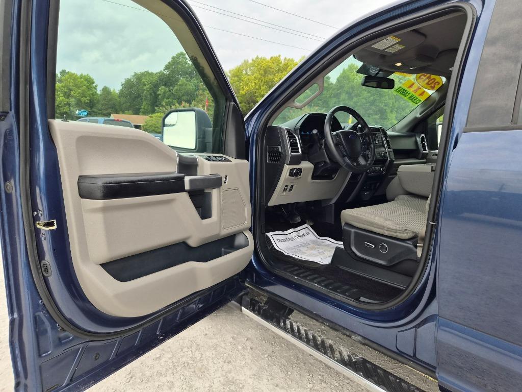2015 Ford F150 - $16,495