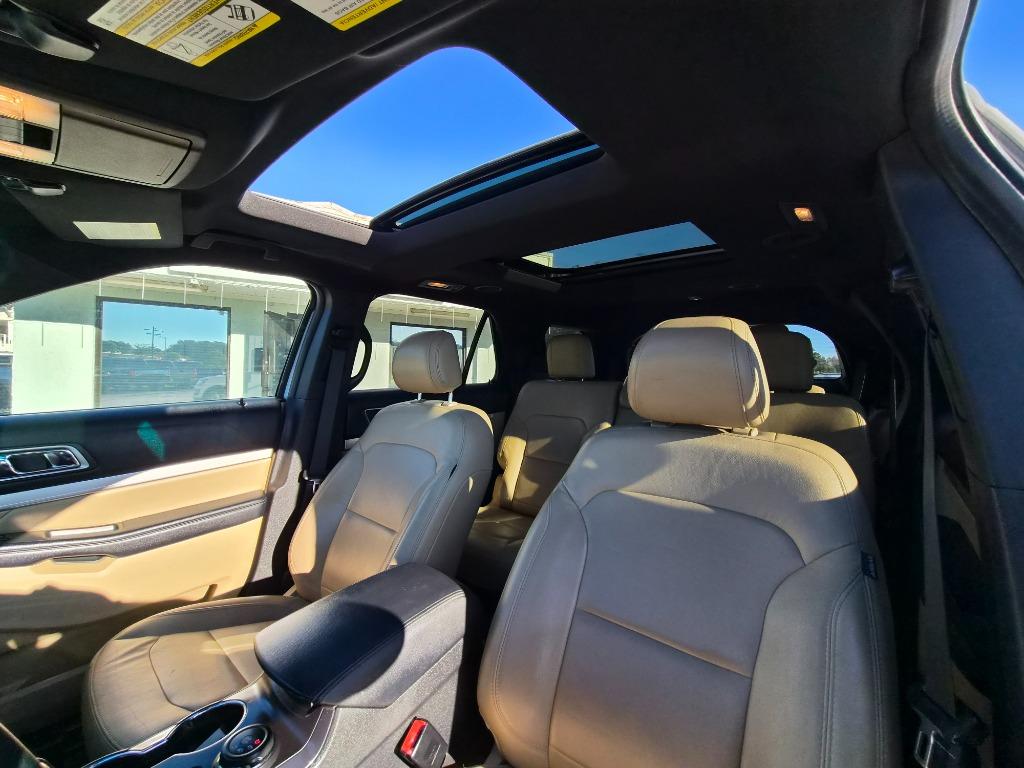 2017 Ford Explorer - $12,900