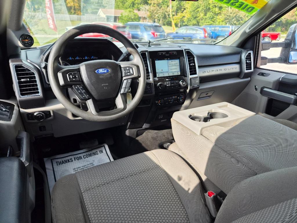 2017 Ford F-350 - $28,900