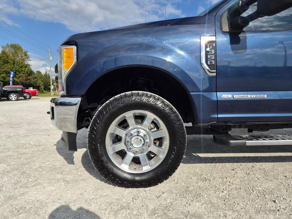 2017 Ford F-350 - $28,900