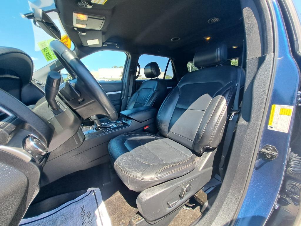 2017 Ford Explorer - $13,998