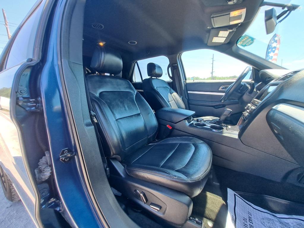 2017 Ford Explorer - $13,998