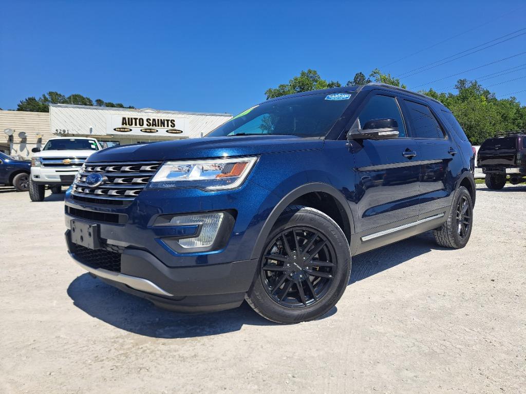 2017 Ford Explorer - $13,998