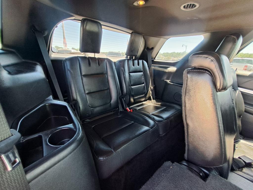 2017 Ford Explorer - $13,998
