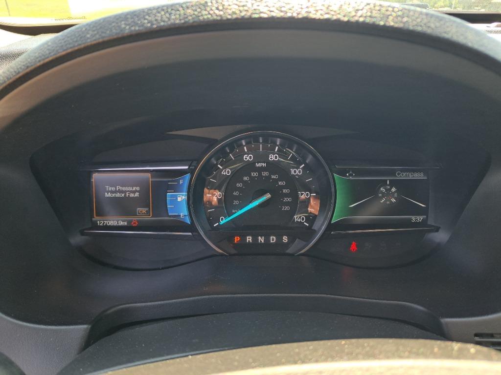 2017 Ford Explorer - $13,998