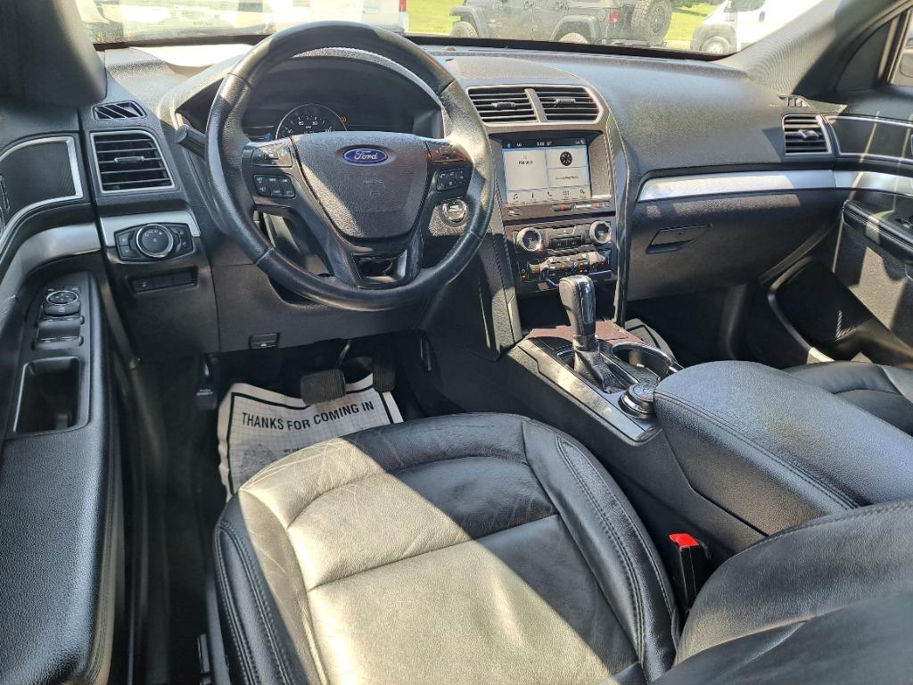 2017 Ford Explorer - $13,998