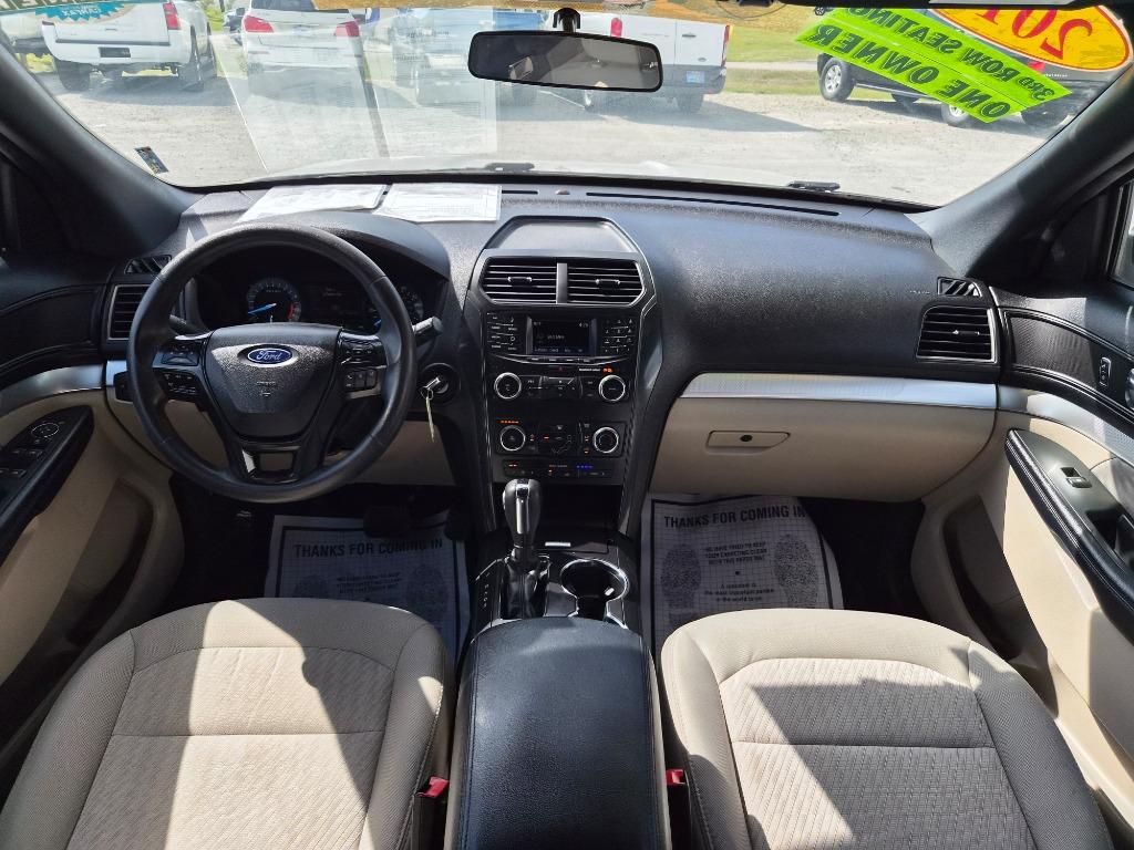 2017 Ford Explorer - $13,220